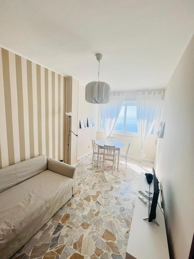 Suite Sunset 7 - Fronte Mare Sanremo Exterior photo